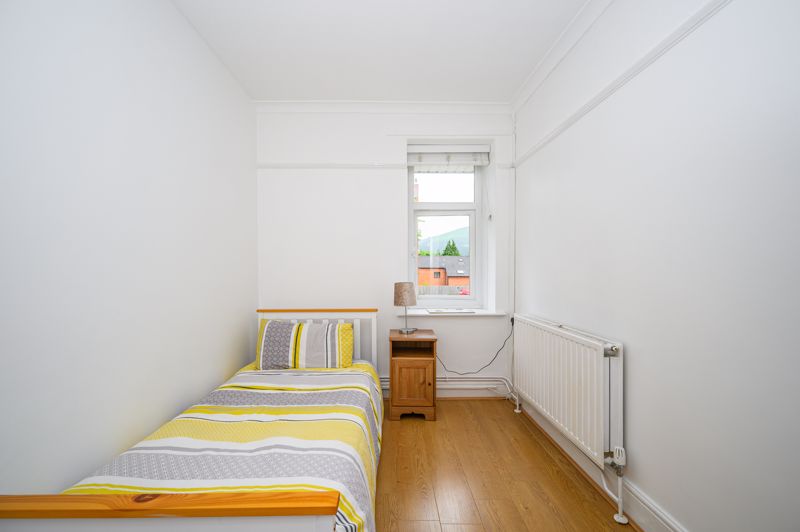 Bedroom- click for photo gallery
